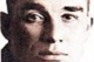 Живые цветы на могиле Великого Старостина